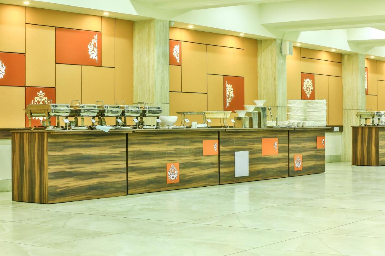 Fabhotel Flora Vastral Ahmedabad Buitenkant foto