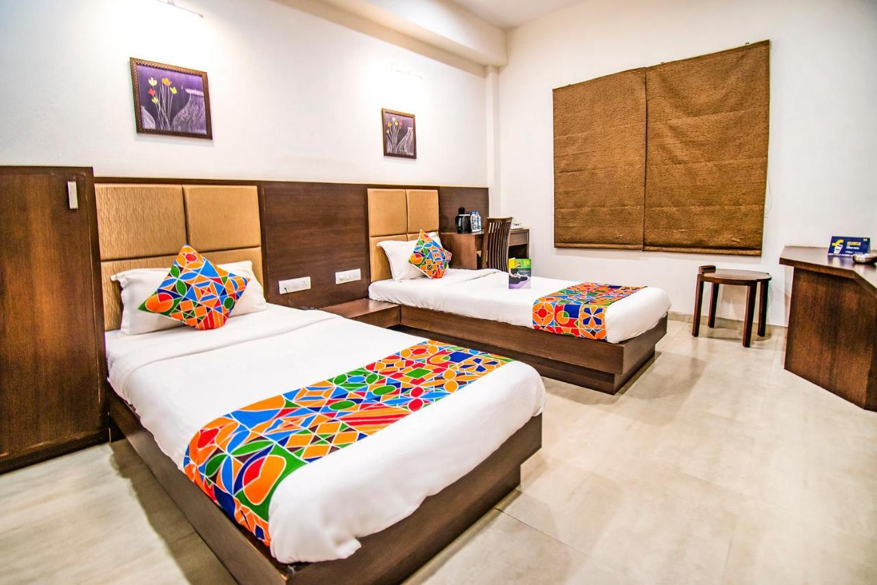Fabhotel Flora Vastral Ahmedabad Buitenkant foto